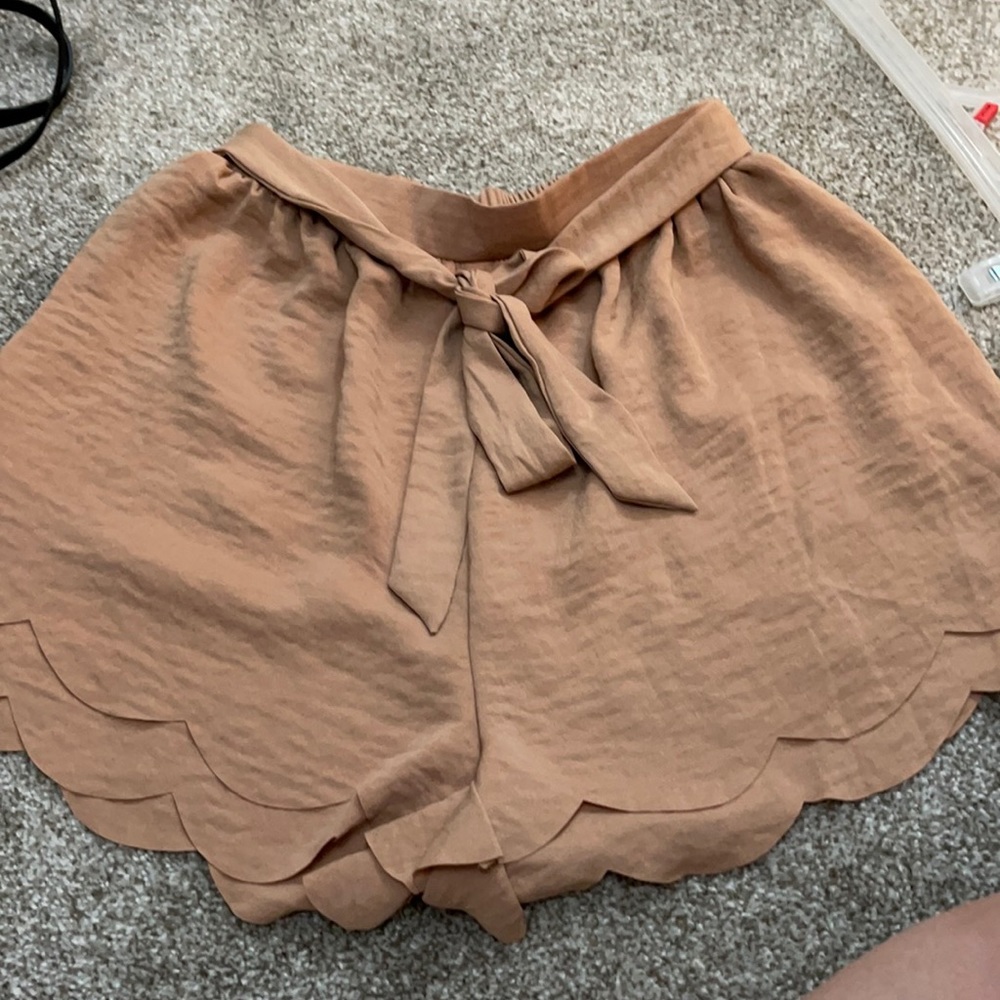 Oddy ruffled shorts!